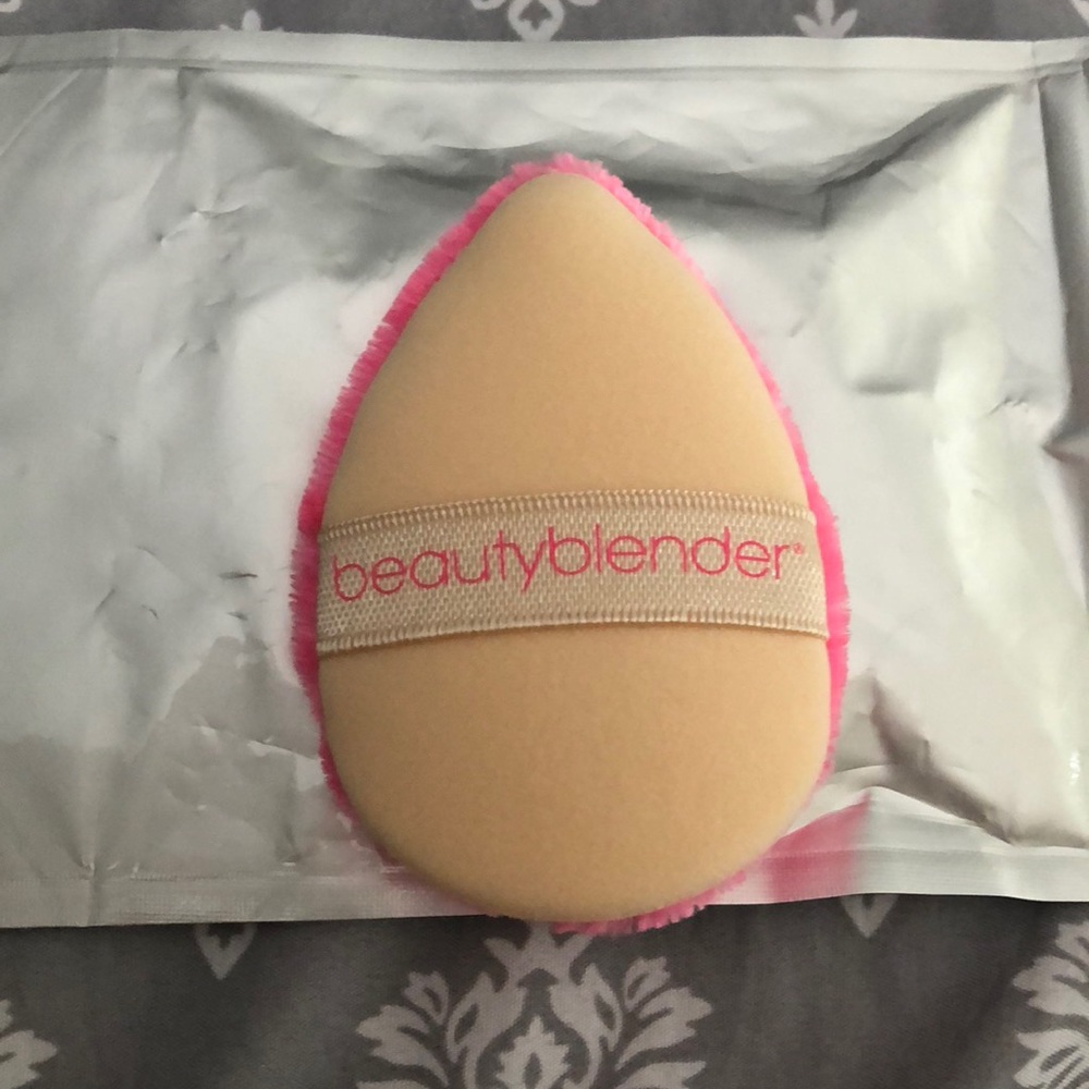 Beauty blender flat sponge
